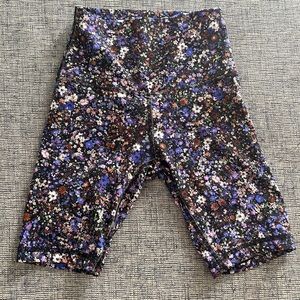 Lululemon Floral bike shorts